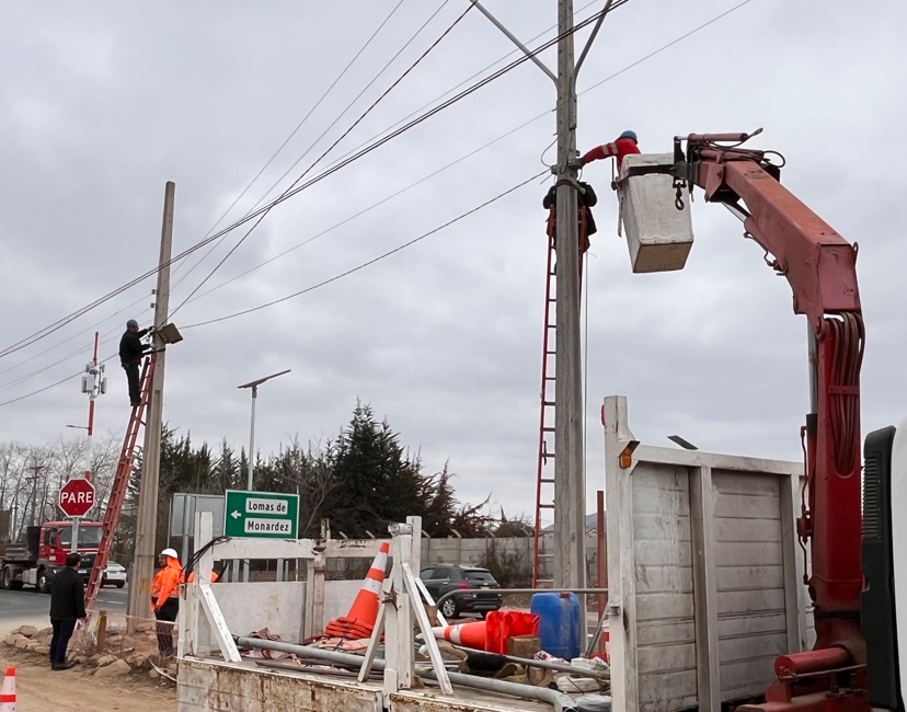 Alcaldesa Norambuena anuncia puesta en marcha del servicio de mantención de alumbrado público para la serena