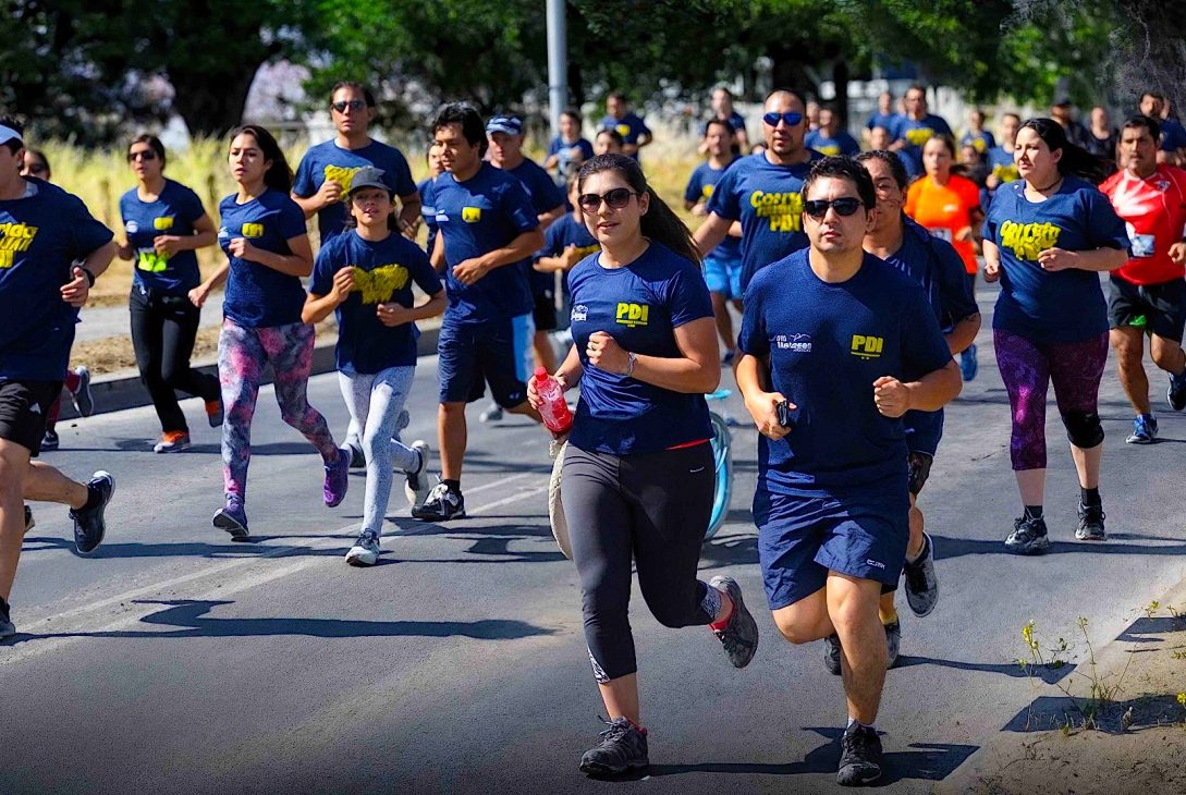 PDI invita a correr en playa Peñuelas de Coquimbo con el ganador de la Maratón de Santiago 2025