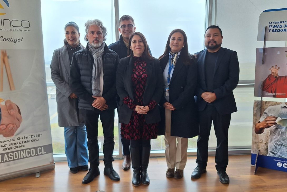 Reinserción Social Juvenil firma primer convenio regional público-privado en Coquimbo