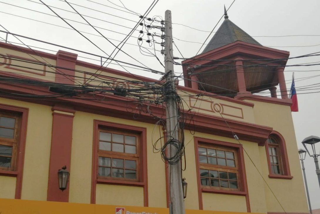 Estas son las 5 principales medidas que permiten avanzar en el retiro y orden de cables en desuso