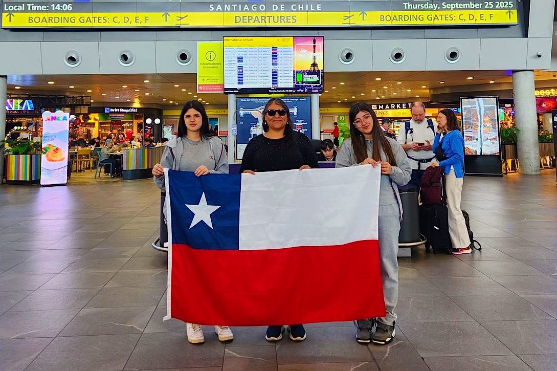 Delegación varista viaja a los Emiratos Árabes para participar de encuentro científico