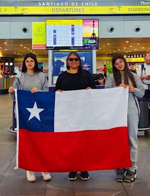 Delegación varista viaja a los Emiratos Árabes para participar de encuentro científico