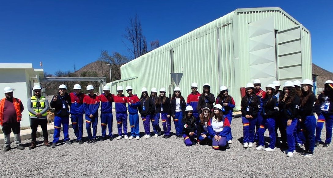 Colegios de La Serena y Coquimbo realizan visitas educativas a plantas de Aguas del Valle