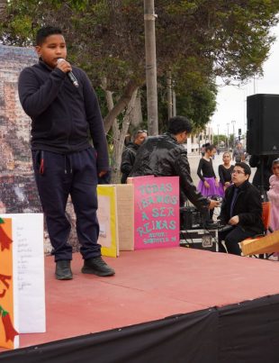 Escuelas y Liceos de La Serena rinden homenaje a Gabriela Mistral con poesía, canto y danza
