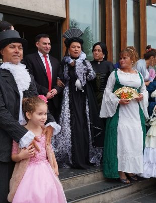 La histórica primera llegada de Doña Matilde Salamanca a la comuna del Choapa, desbordó de emoción, alegría y orgullo cultural a los salamanquinos