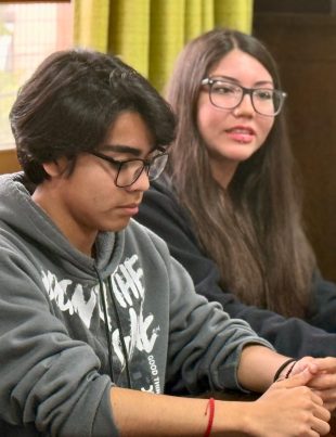 Seremi de Educación se reúne con estudiantes del Christ School para fortalecer el diálogo y clarificar plazos del proceso