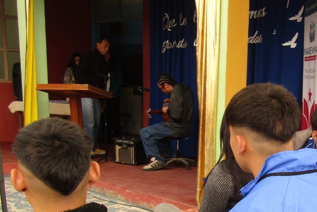 Cinco jóvenes en proceso de reinserción celebran licenciatura en contexto de encierro