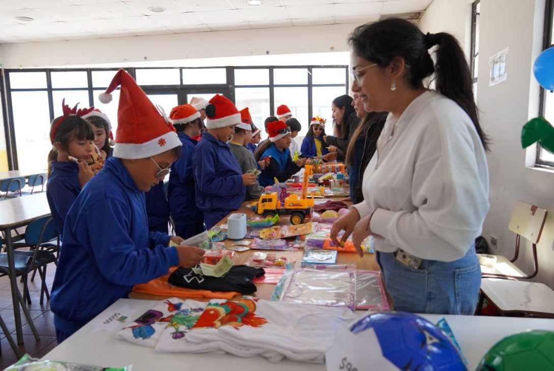 Escuela de Colonia Alfalfares de La Serena aumentó la asistencia a clases de sus estudiantes creando un Mercadito