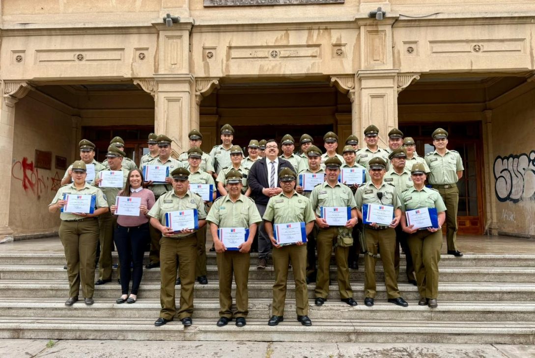 Mineduc y Carabineros fortalecen coordinación para proteger comunidades educativas en la región de Coquimbo