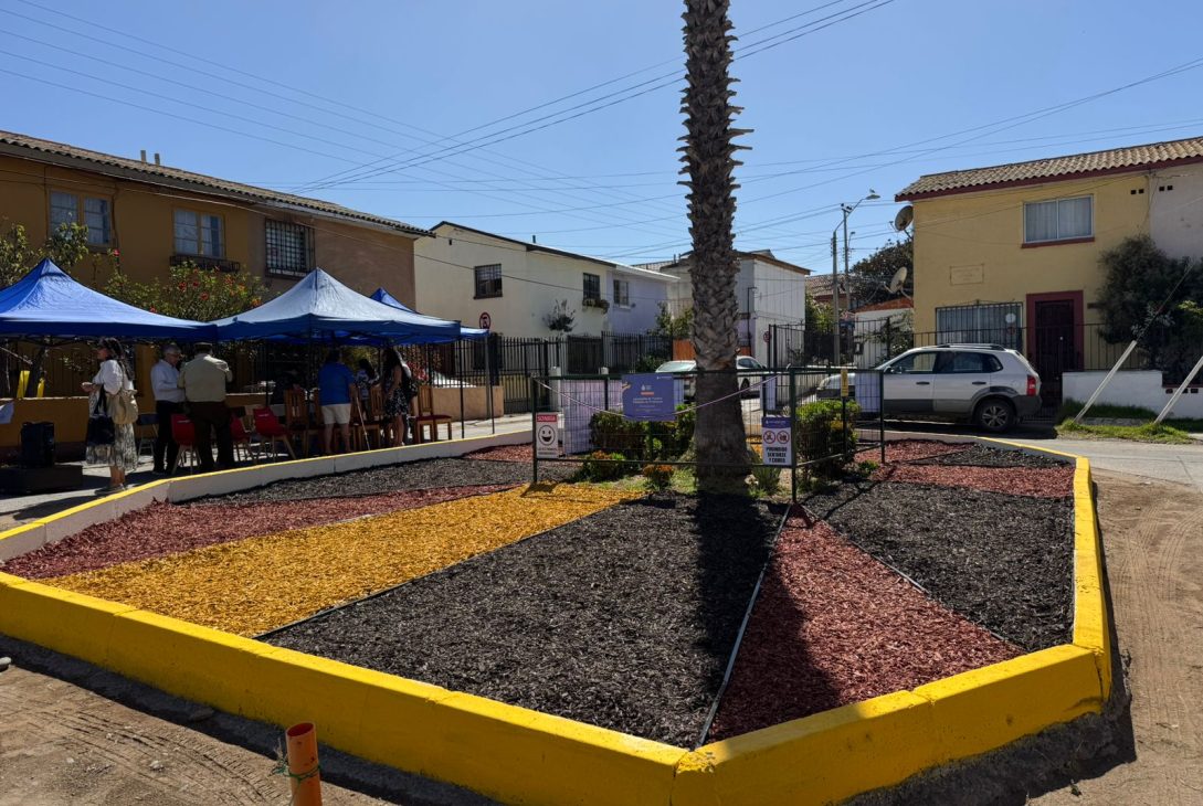 Vecinos de La Serena inauguran nuevo espacio comunitario gracias al fondo concursable de Aguas del Valle