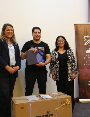 AURA celebró el Día de la Astronomía junto a la Ministra de Ciencia con la entrega del Premio AURA-Padre Picetti