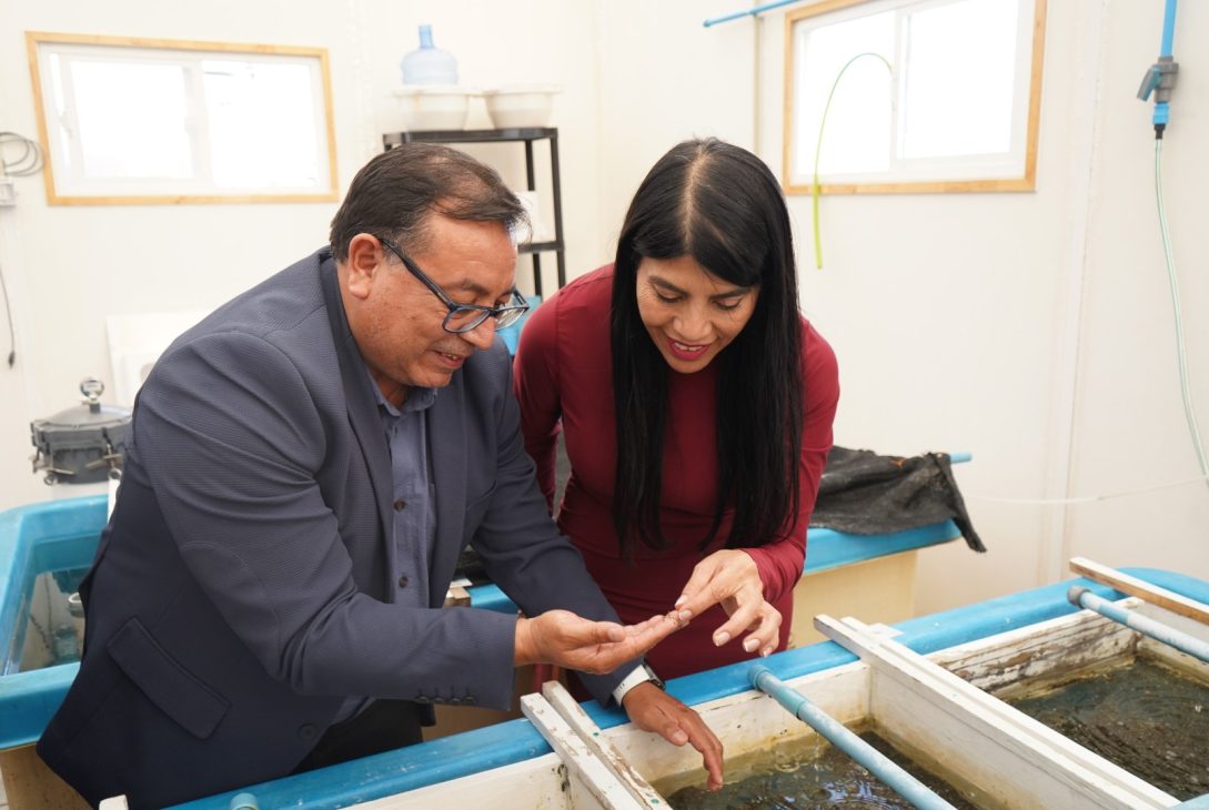 Ministra de Ciencias se mostró impresionada por labor realizada en la UCN