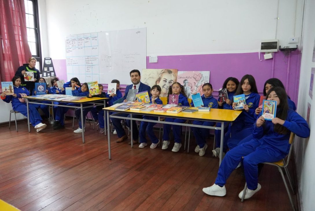 Colegio Javiera Carrera de La Serena invita a 1° Festival de Declamación Infantil y Juvenil